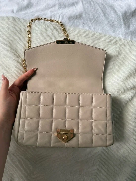 Michael Kors Quilted Chain Shoulder Bag - Picture 4 of 6